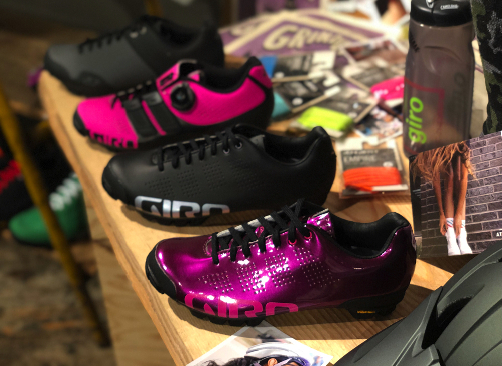 Giro Women S シューズご予約販売お受けします Giro Studio Tokyo ジロスタジオ東京は世界初となる Giro オフィシャルストアです